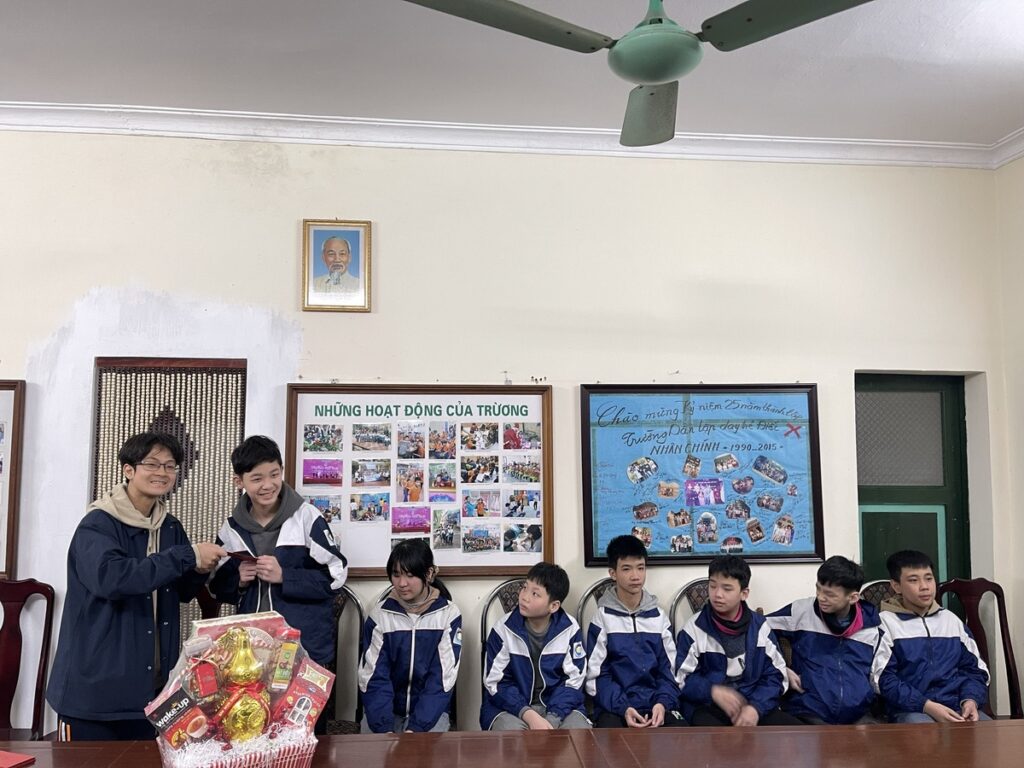 z5120233187822_240ee73ee5d64aaddffdece59df871b6